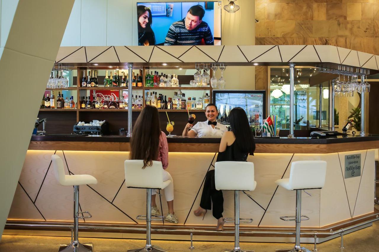 Amza Park Hotel Gagra Esterno foto