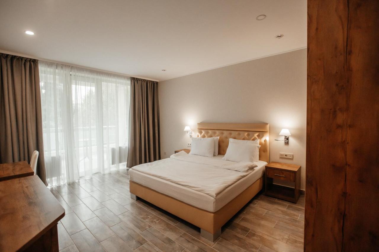 Amza Park Hotel Gagra Esterno foto