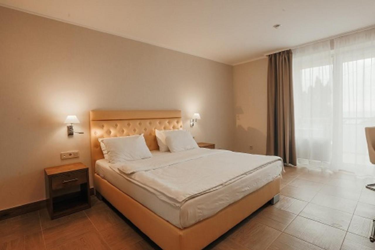 Amza Park Hotel Gagra Esterno foto