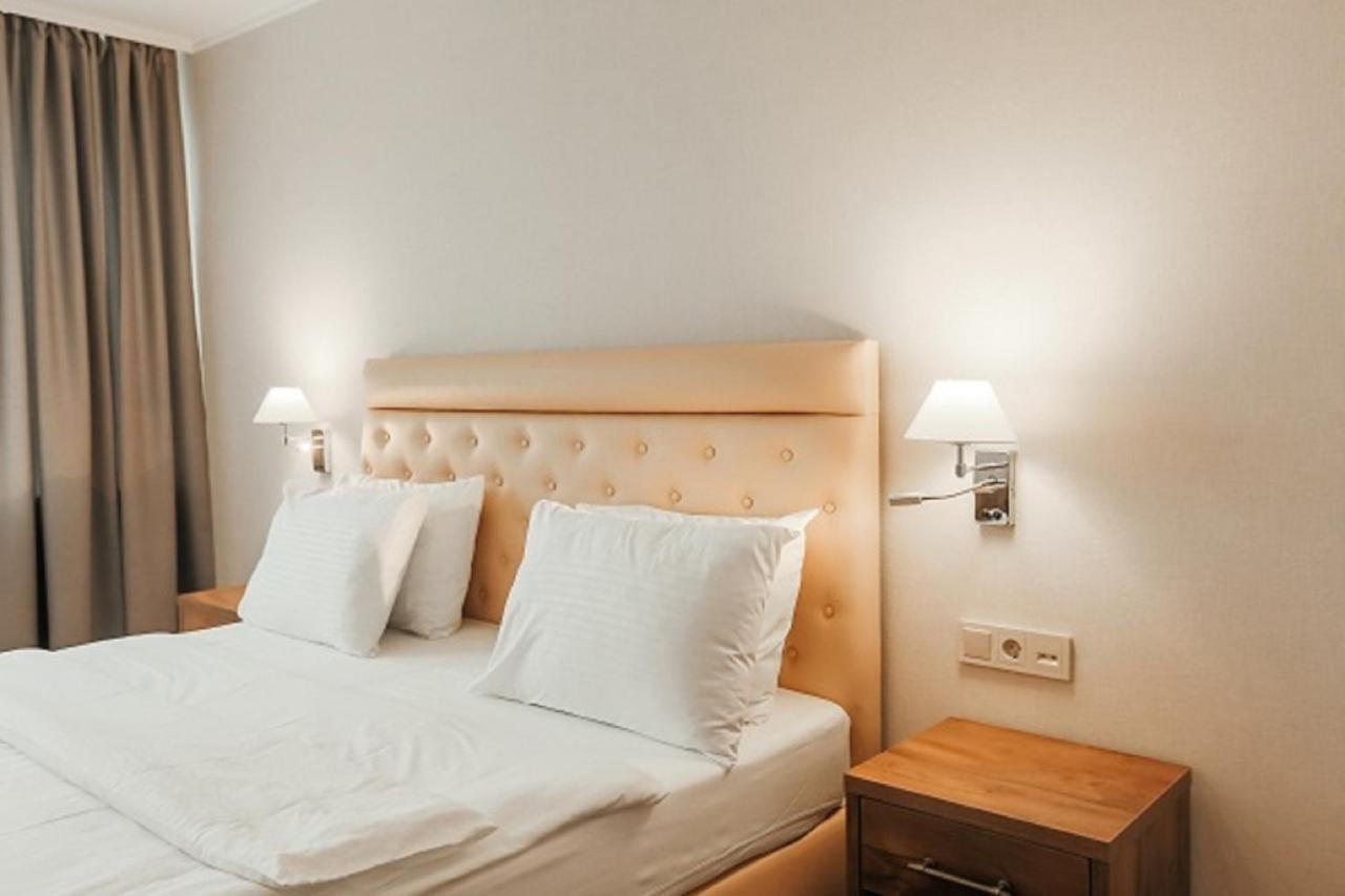 Amza Park Hotel Gagra Esterno foto