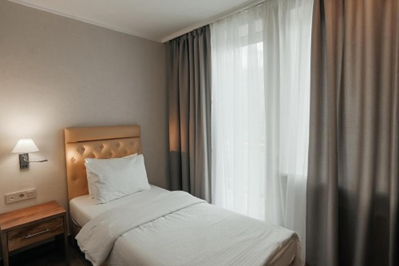 Amza Park Hotel Gagra Esterno foto