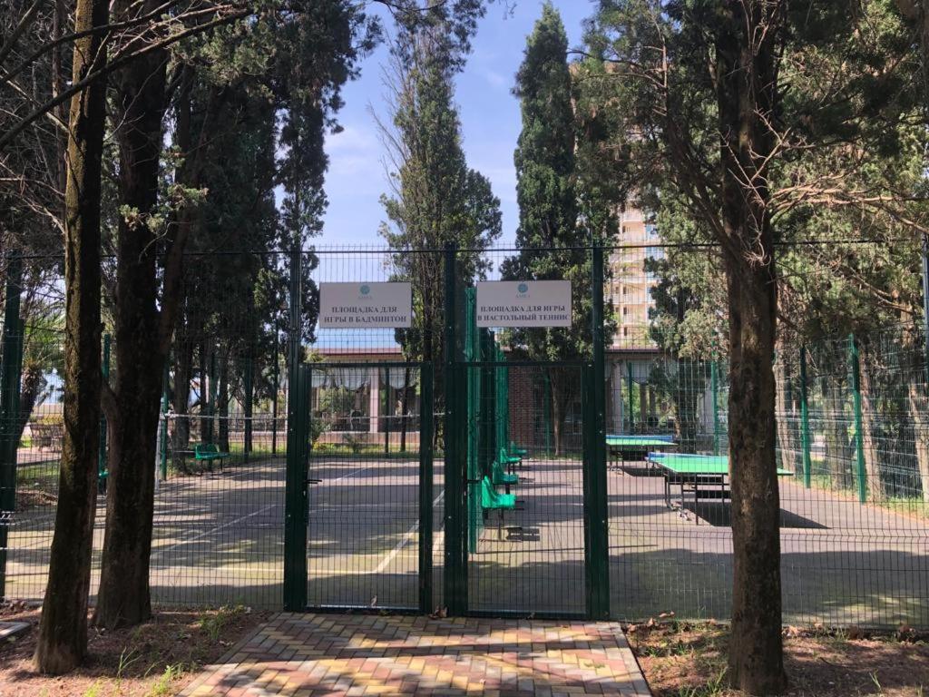 Amza Park Hotel Gagra Esterno foto